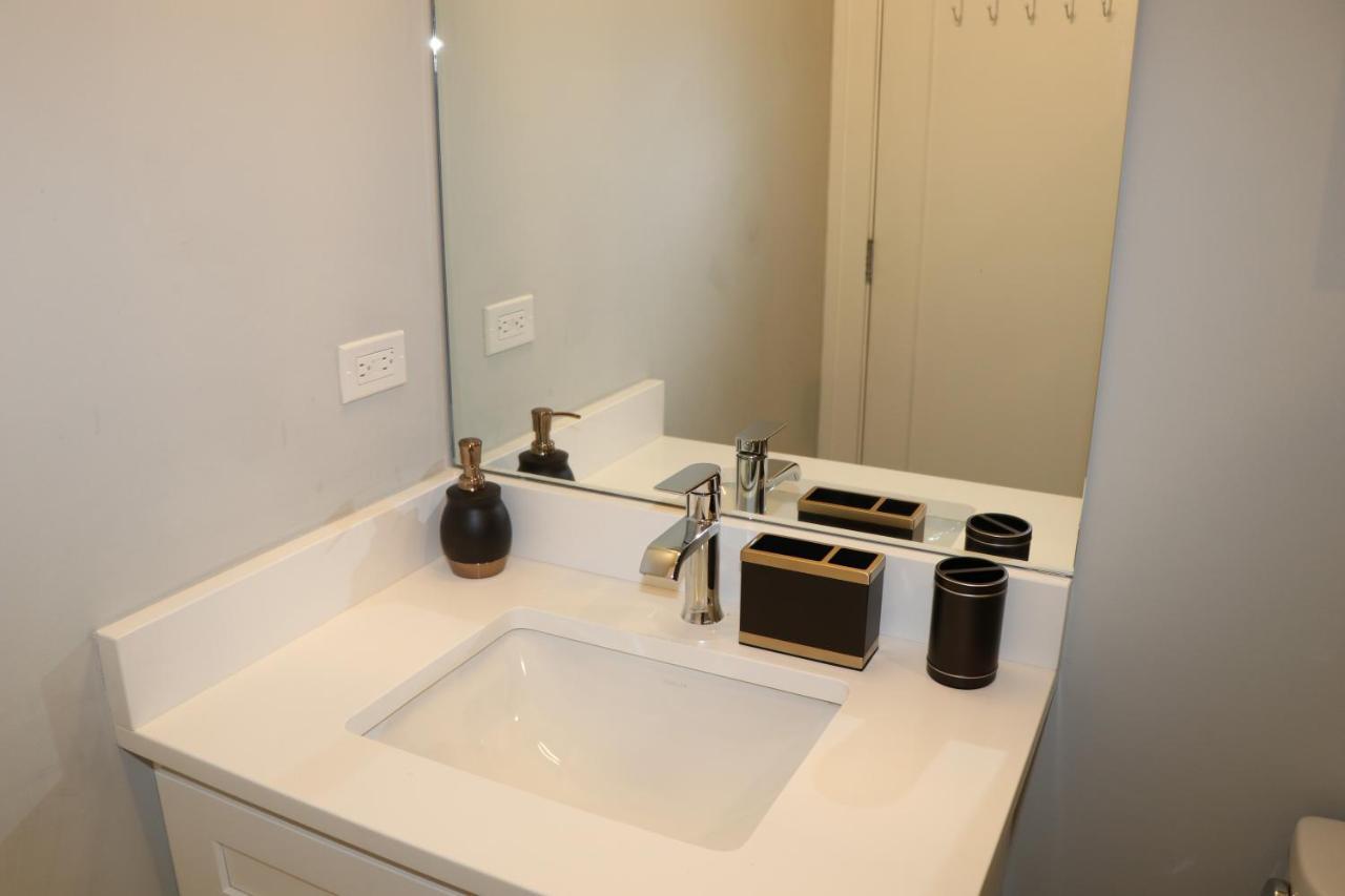 Apartament Chicago Exquisite Haven 2Bed 2Bath Near Downtown And United Center Zewnętrze zdjęcie
